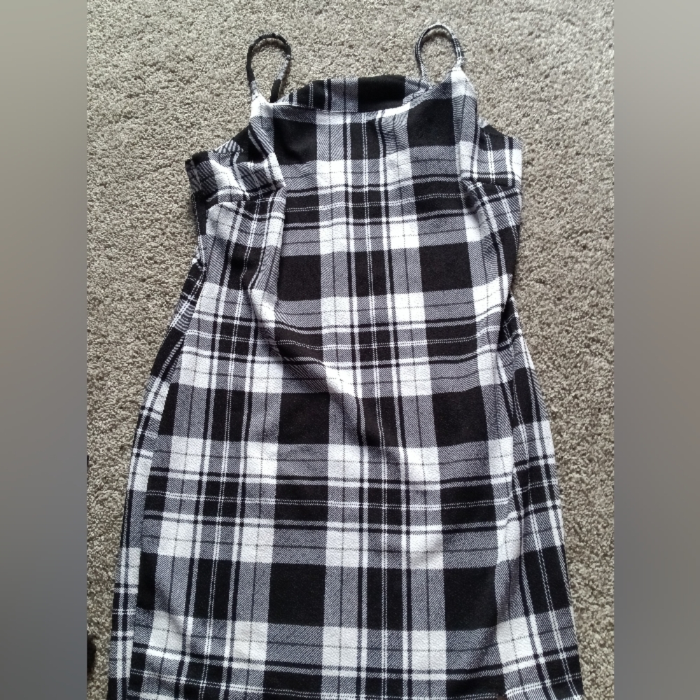 No Boundaries Plaid Dress! (Lg)